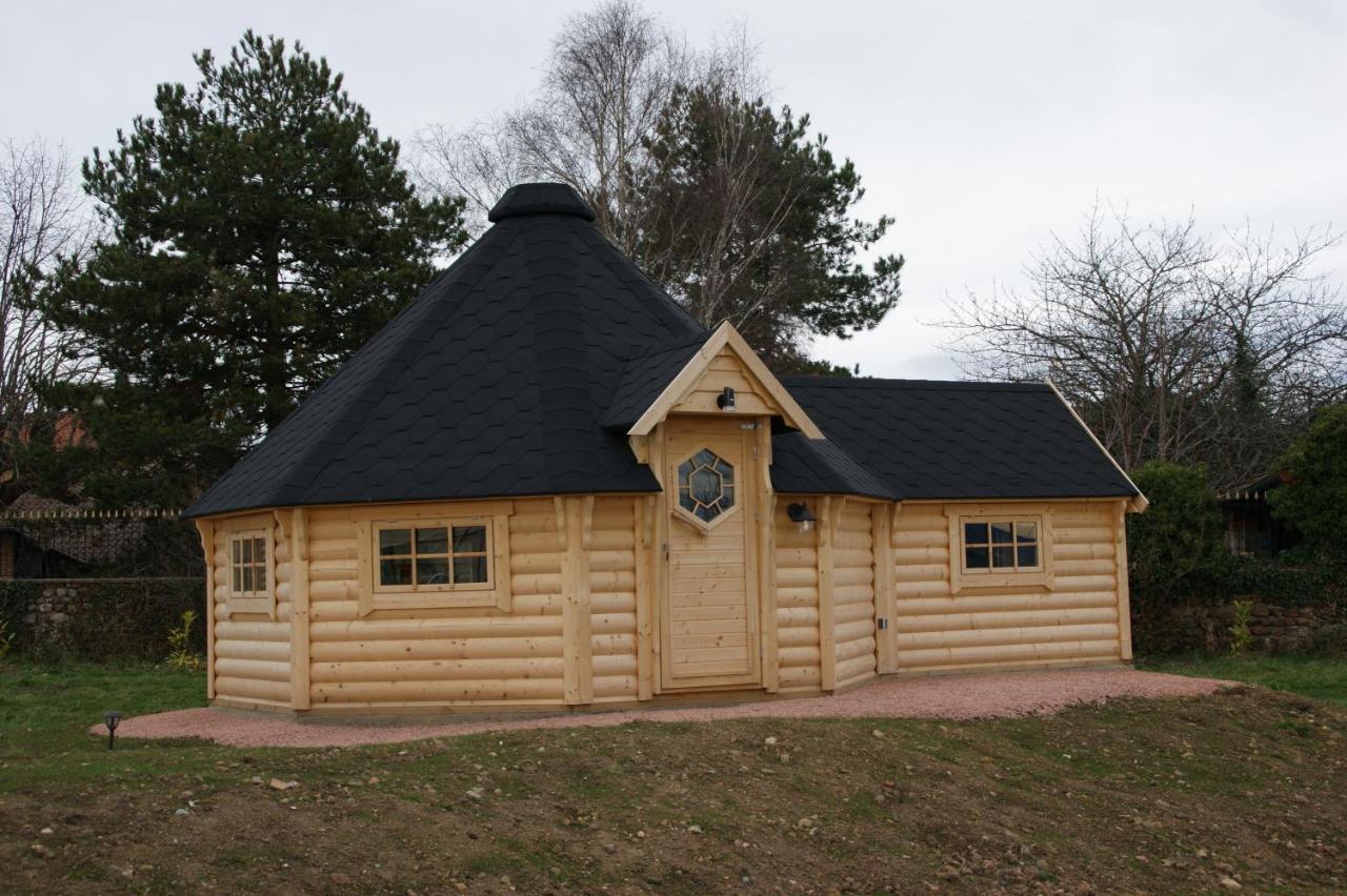 Les Cabanes Du Grand Nord Pradines  Exterior foto